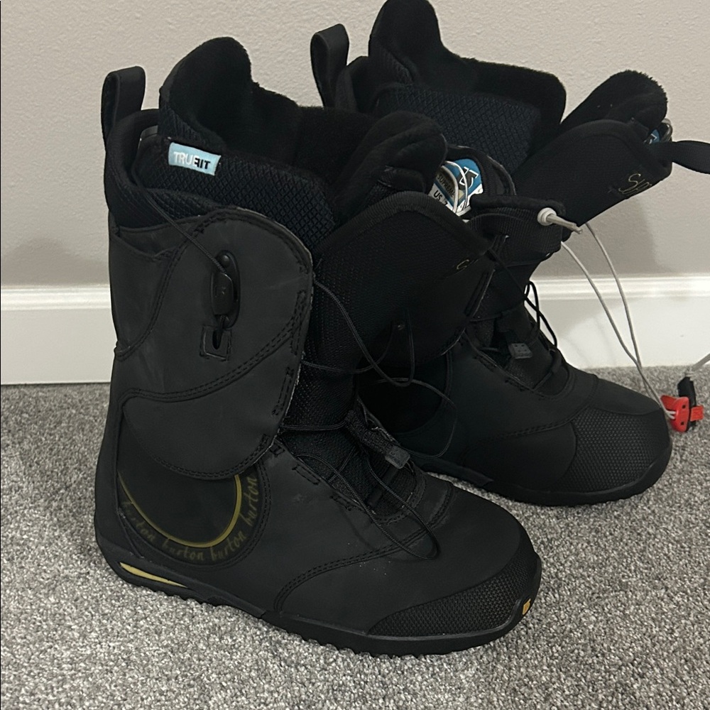 Burton Supreme snowboard boot